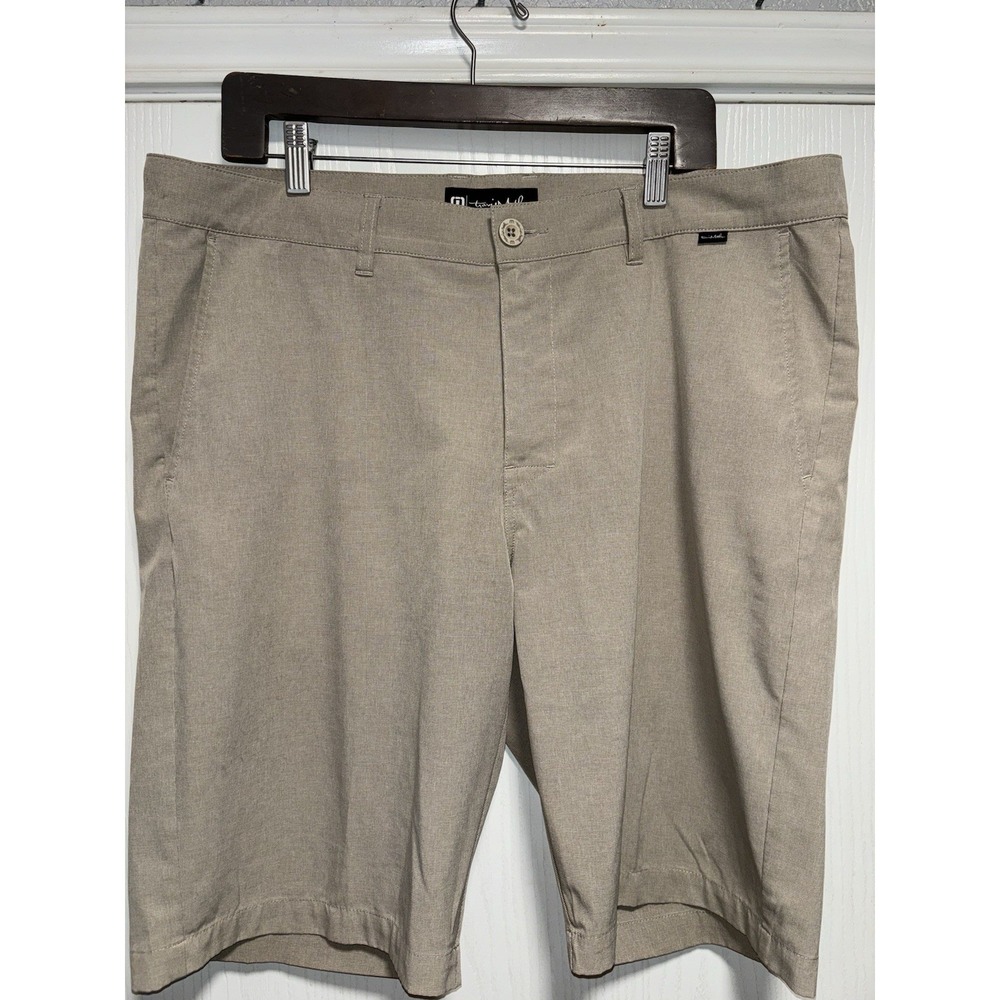 Travis‎ Mathew Shorts Mens 38 Beige 10" Inseam Casual Performance Golf Chino